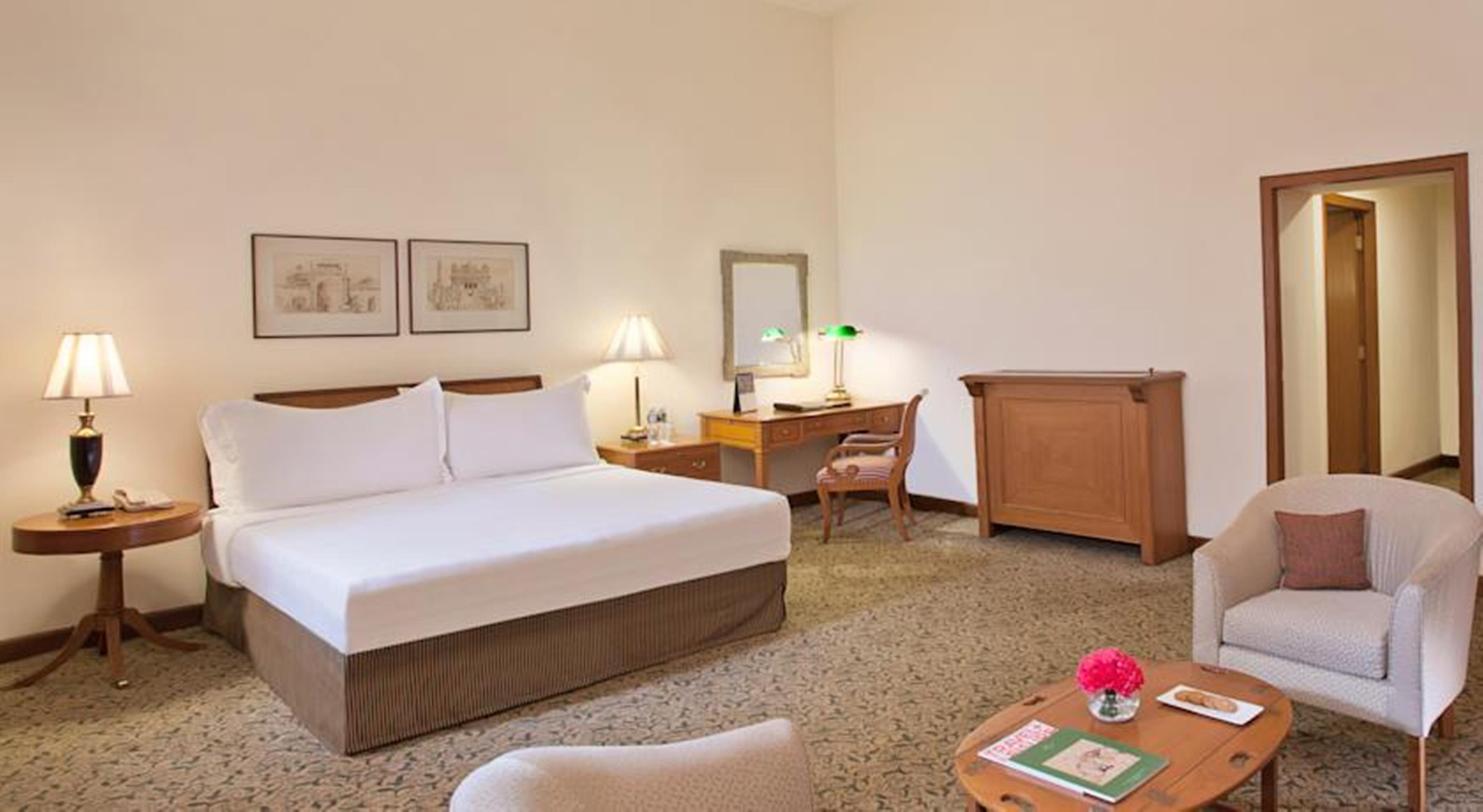 Maidens Hotel New Delhi Ngoại thất bức ảnh A room at the hotel